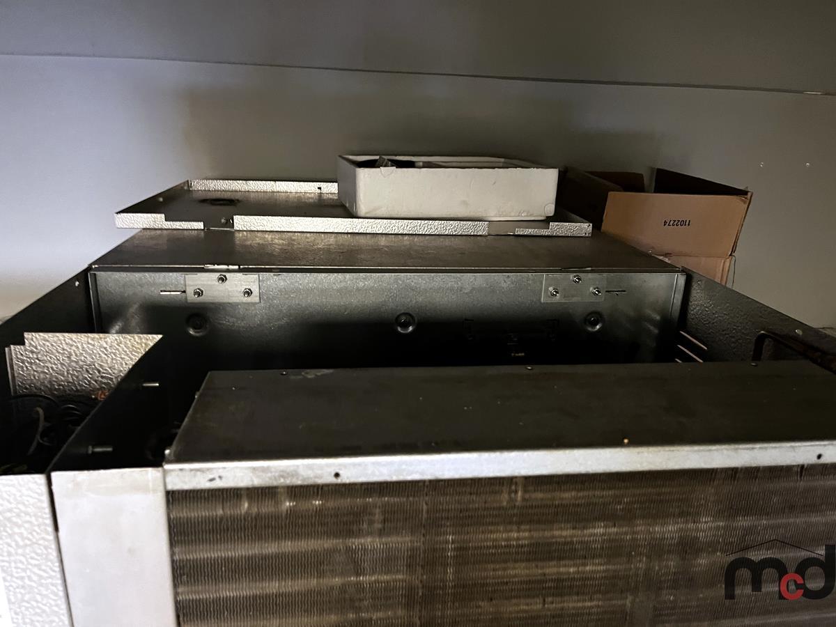 5'x10' Cool Master Walk In Cooler